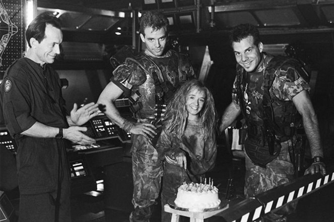 Aliens - Van de set - Lance Henriksen, Michael Biehn, Carrie Henn, Bill Paxton