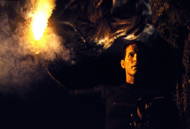 La caverna maldita - De la película - Cole Hauser