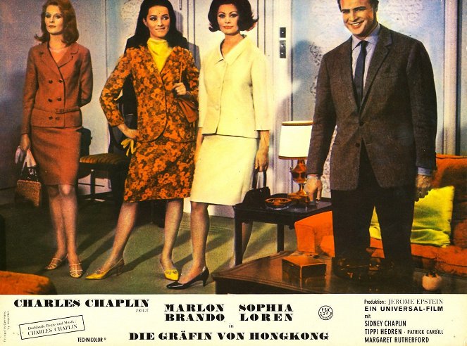 A Countess from Hong Kong - Lobbykaarten - Sophia Loren, Marlon Brando