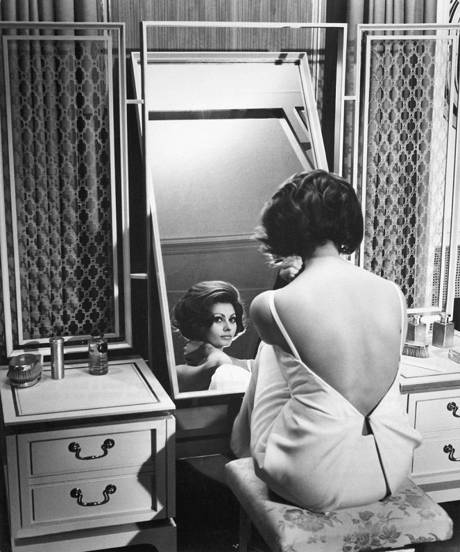 A Countess from Hong Kong - Making of - Sophia Loren