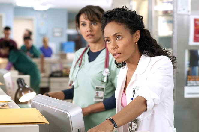 Hawthorne - All the Wrong Places - Filmfotos - Jada Pinkett Smith