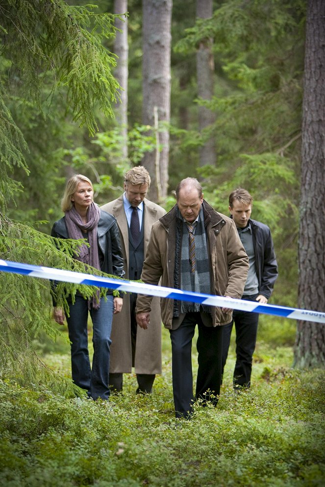Kommissar Beck - Lebendig begraben - Filmfotos - Stina Rautelin, Mikael Persbrandt, Peter Haber