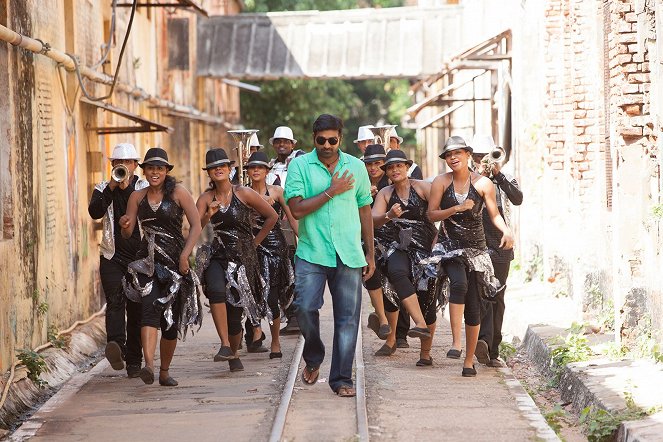 Naanum Rowdydhaan - Photos - Vijay Sethupathi