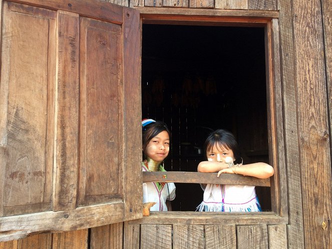 Na cestě - Série 18 - Na cestě po myanmarském Loikaw - Photos