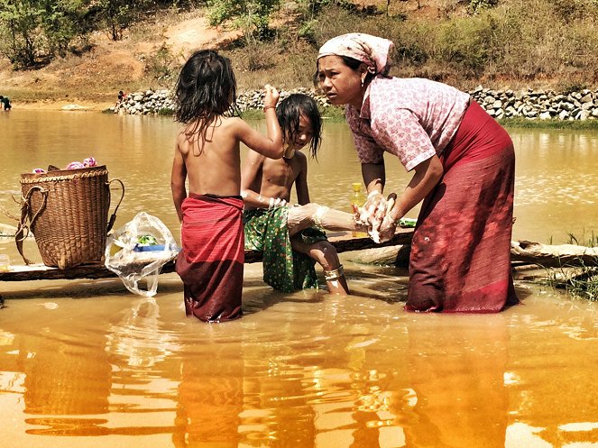 Na cestě - Na cestě po myanmarském Loikaw - Kuvat elokuvasta