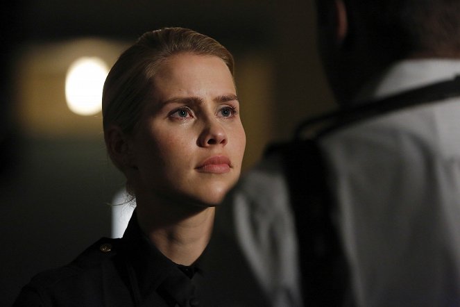 Aquarius - Can You Take Me Back ? - Film - Claire Holt