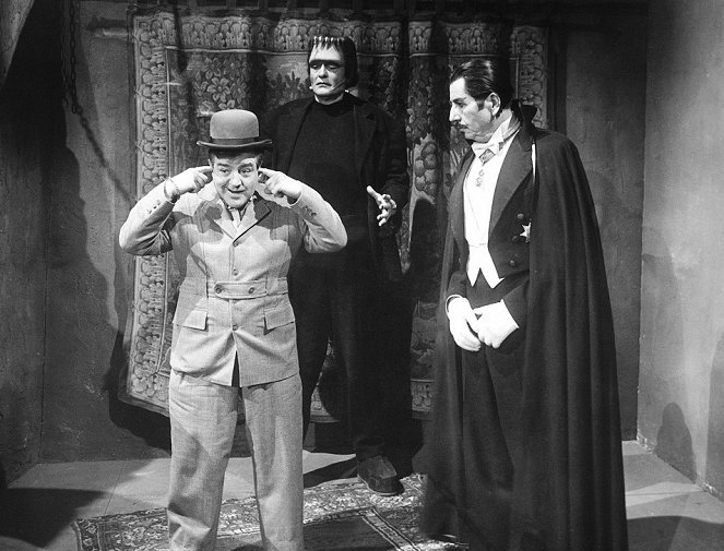 Abbott and Costello Meet Frankenstein - Photos - Lou Costello