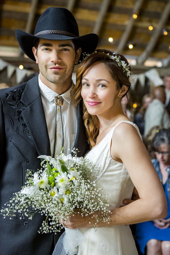 A Country Wedding - Photos - Jesse Metcalfe, Autumn Reeser