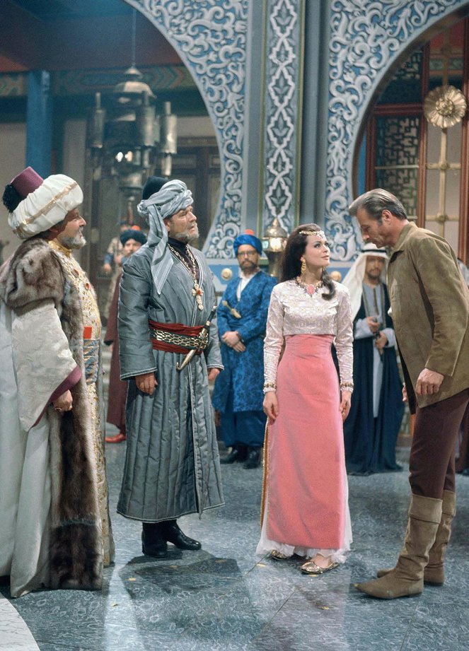 Durchs wilde Kurdistan - Film - Marie Versini, Lex Barker