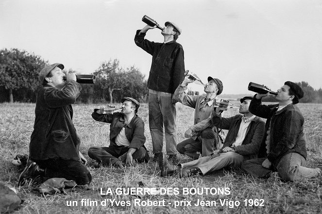 Knoflíková válka - Z filmu - Pierre Tchernia, Jean Richard, Paul Crauchet, Robert Rollis, Jacques Dufilho, Michel Galabru