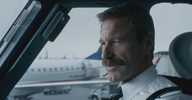 Sully: Miracle on the Hudson - Photos - Aaron Eckhart