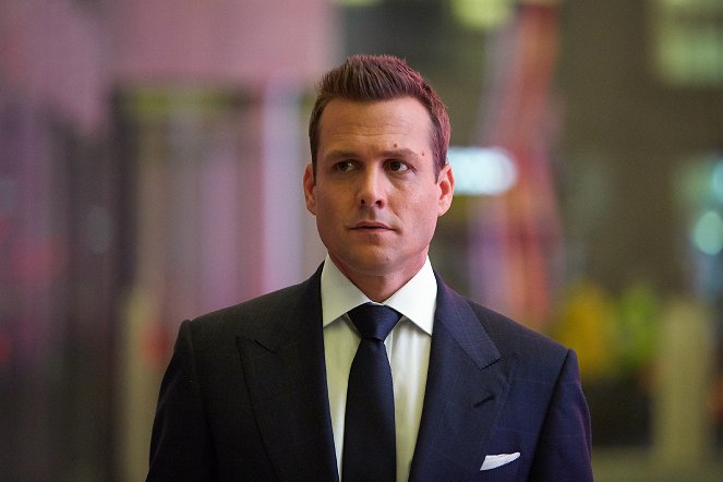 Suits - Season 4 - Two in the Knees - Photos - Gabriel Macht