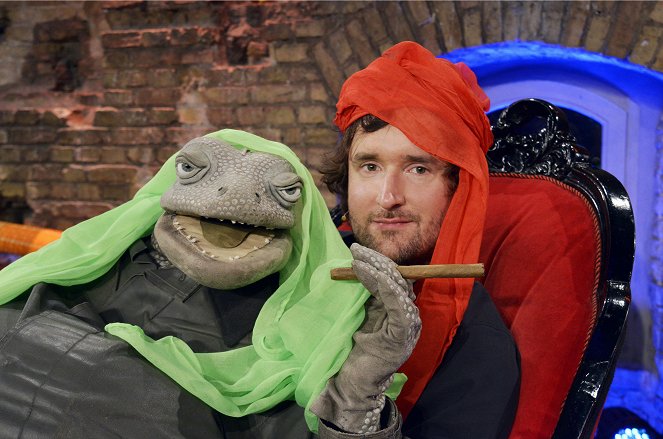 Weltall.Echse.Mensch. - Reptile Comedy mit Michael Hatzius - Z filmu