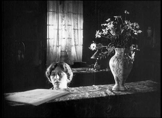 La Souriante Madame Beudet - Kuvat elokuvasta