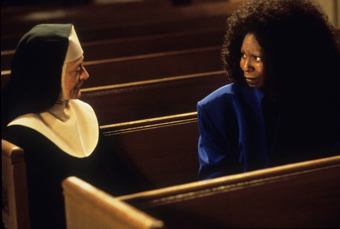 Sestra v akci 2: Znovu v černém hábitu - Z filmu - Maggie Smith, Whoopi Goldberg