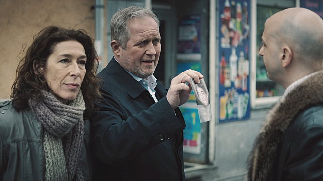 Tatort - Die Kunst des Krieges - Film - Adele Neuhauser, Harald Krassnitzer, Michael Fuith