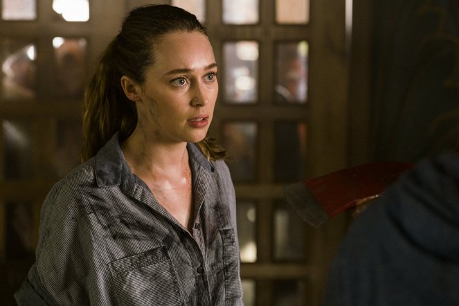 Fear the Walking Dead - Nie przeszkadzać - Z filmu - Alycia Debnam-Carey