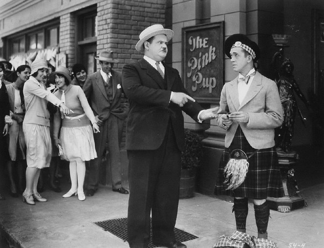 Putting Pants on Philip - Do filme - Oliver Hardy, Stan Laurel