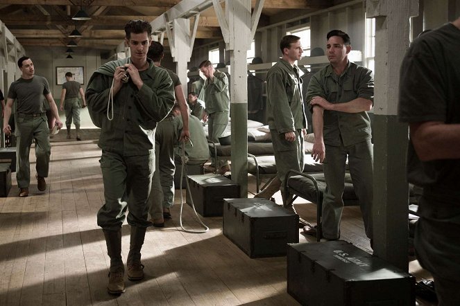 Hacksaw Ridge - Aseeton sotilas - Kuvat elokuvasta - Andrew Garfield