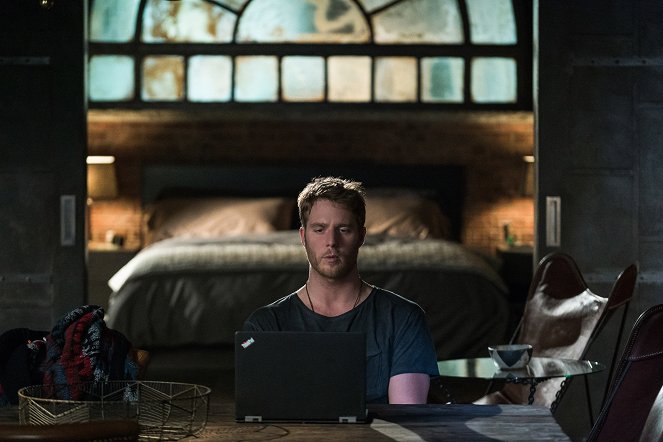 Limitless - Personality Crisis - Photos - Jake McDorman