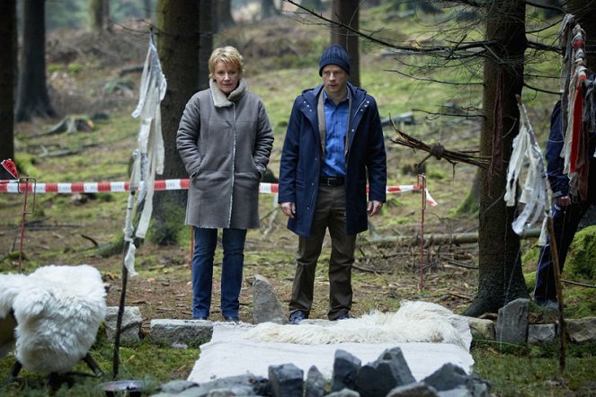 Marie Brand - Marie Brand und die rastlosen Seelen - Van film - Mariele Millowitsch, Hinnerk Schönemann