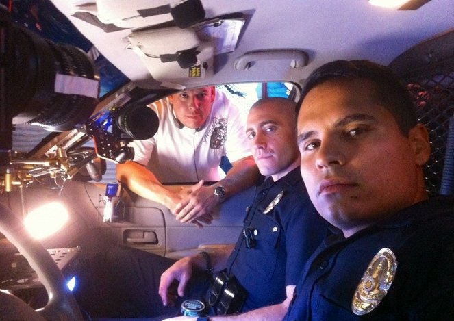 End of Watch - Van de set