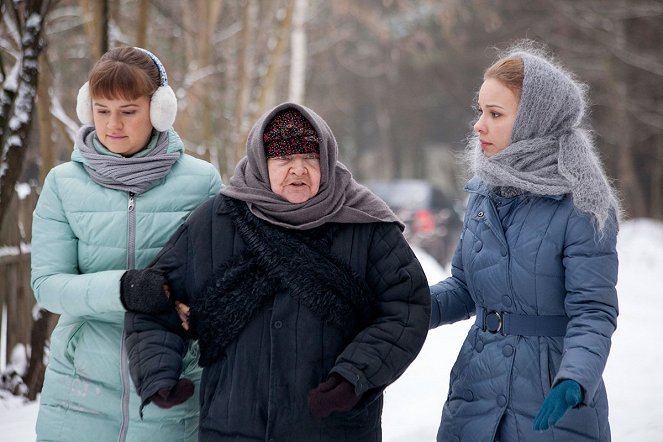 Žemčuga - Z filmu - Jekatěrina Travova, Irina Čipiženko, Polina Syrkina