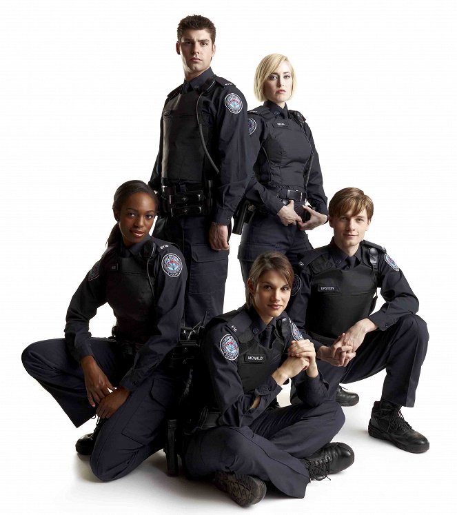 Rookie Blue - Season 1 - Promokuvat - Enuka Okuma, Travis Milne, Missy Peregrym, Charlotte Sullivan, Gregory Smith