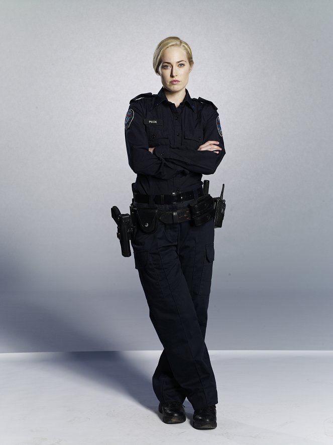 Rookie Blue - Season 3 - Promoción - Charlotte Sullivan