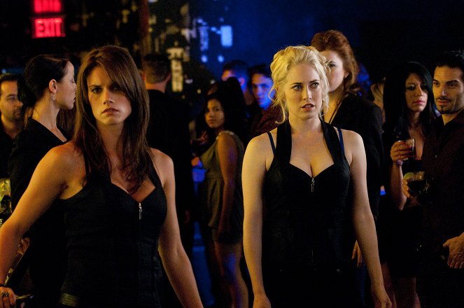 Rookie Blue - Might Have Been - Photos - Missy Peregrym, Charlotte Sullivan