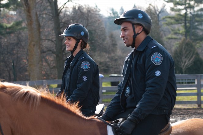 Nowe gliny - Braterstwo - Z filmu - Missy Peregrym, Michael Xavier