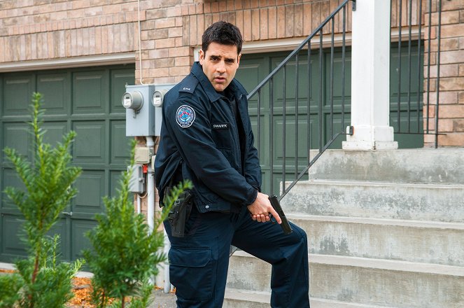 Rookie Blue - Messy Houses - Film - Ben Bass