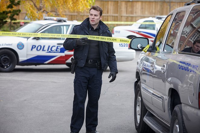 Rookie Blue - Out of Time - Photos - Peter Mooney