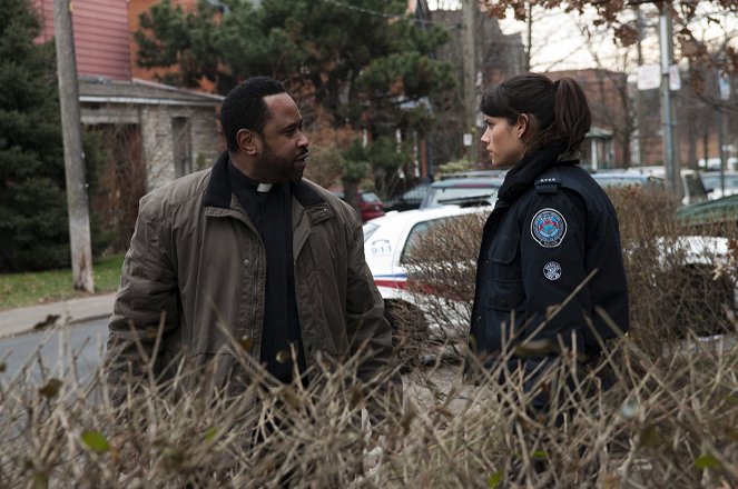 Rookie Blue - The Rules - Photos - Benz Antoine, Missy Peregrym