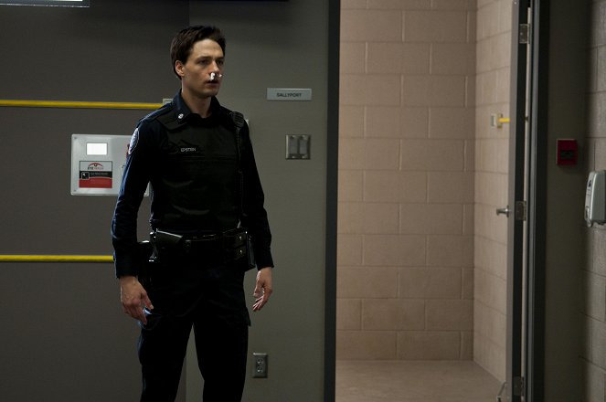 Rookie Blue - Ein Tag zum Grippekriegen - Filmfotos - Gregory Smith