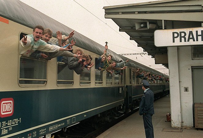 Zug in die Freiheit - Kuvat elokuvasta