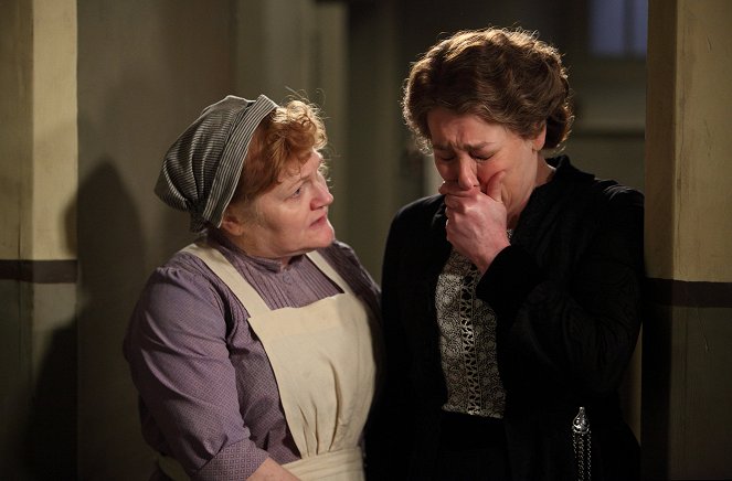 Downton Abbey - Episode 2 - Z filmu - Lesley Nicol, Phyllis Logan