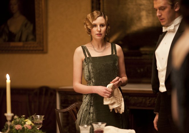 Downton Abbey - Season 3 - Die Welt im Wandel - Filmfotos - Laura Carmichael, Dan Stevens