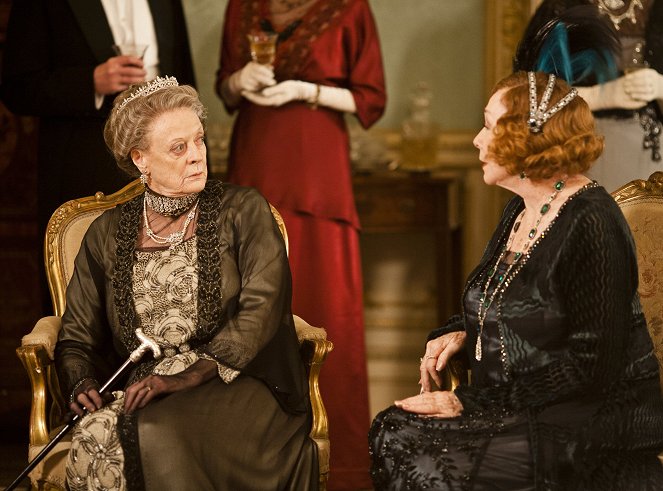 Downton Abbey - Episode 2 - De la película - Maggie Smith, Shirley MacLaine