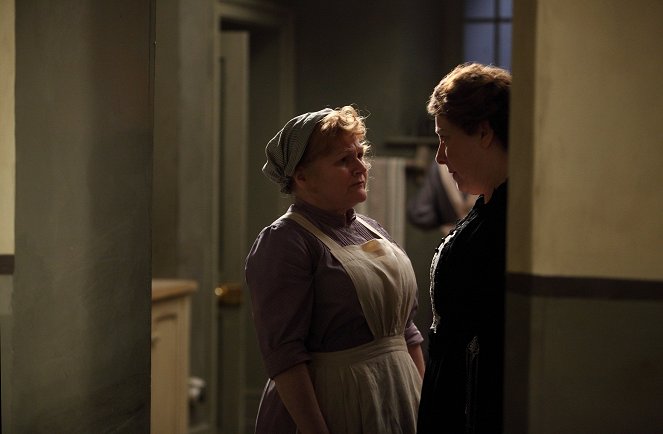 Downton Abbey - Season 3 - Un dîner à l'américaine - Film - Lesley Nicol, Phyllis Logan
