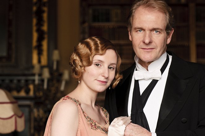 Downton Abbey - Un dîner à l'américaine - Promo - Laura Carmichael, Robert Bathurst