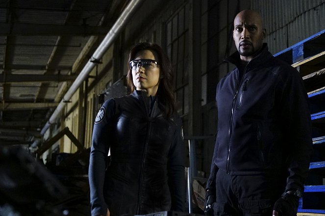 MARVEL's Agents Of S.H.I.E.L.D. - Season 4 - Ghost Rider - Filmfotos - Ming-Na Wen, Henry Simmons
