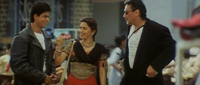 One 2 Ka 4 - De la película - Shahrukh Khan, Juhi Chawla, Jackie Shroff
