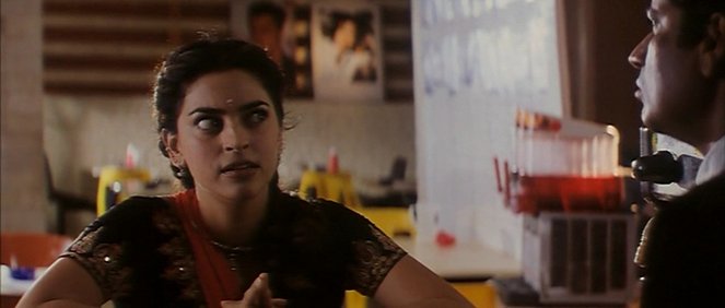 One 2 Ka 4 - Filmfotók - Juhi Chawla