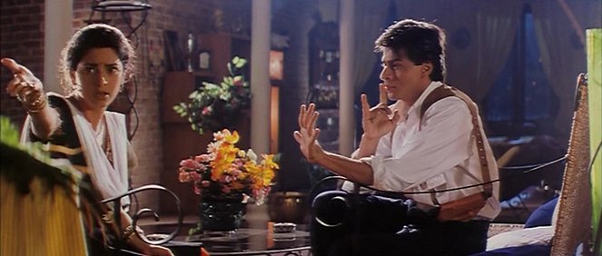 One 2 Ka 4 - Kuvat elokuvasta - Juhi Chawla, Shahrukh Khan