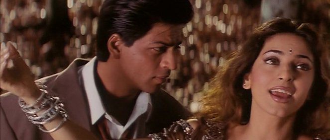 One 2 Ka 4 - Z filmu - Shahrukh Khan, Juhi Chawla