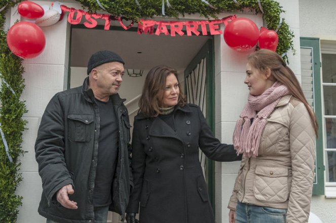 Ein starkes Team - Die Frau im roten Kleid - De la película - Florian Martens, Maja Maranow, Maria Ehrich