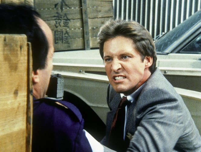 Scarecrow and Mrs. King - Brunettes Are In - Photos - Bruce Boxleitner
