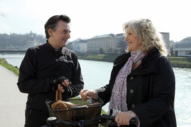 Oben ohne - Season 4 - Familienbande - Photos - Johannes Silberschneider, Elfi Eschke