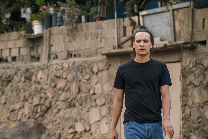 Fear The Walking Dead - Pillar of Salt - Kuvat elokuvasta - Frank Dillane